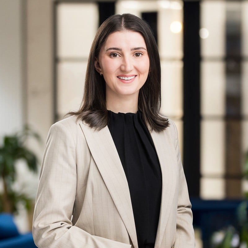 Our Criminal Lawyers & Legal Assistants In Melbourne Slades & Parsons